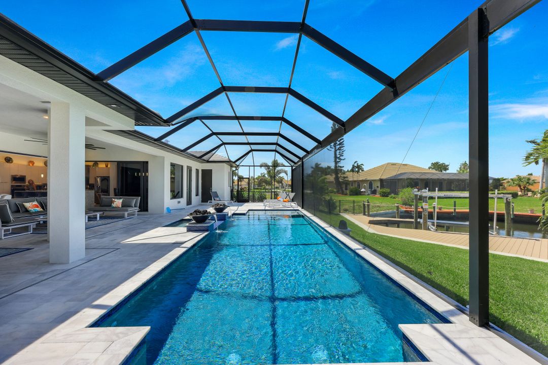 4242 SW 21st Pl, Cape Coral, FL 33914