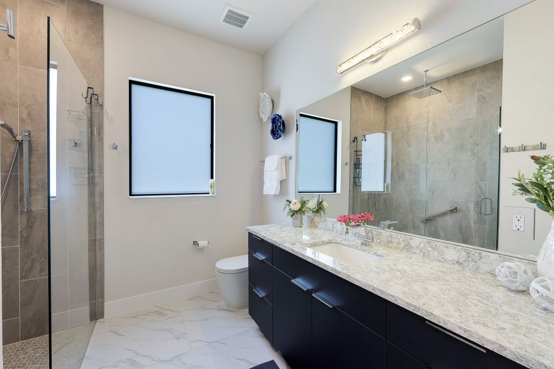 4242 SW 21st Pl, Cape Coral, FL 33914