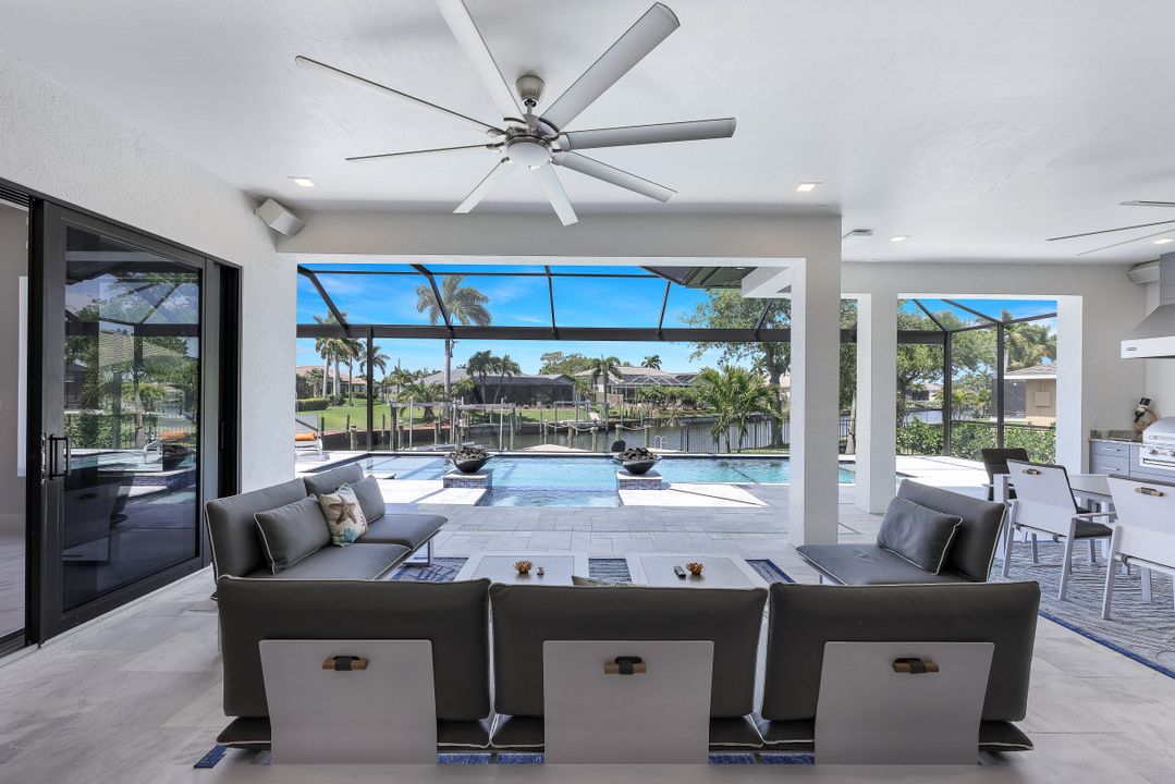 4242 SW 21st Pl, Cape Coral, FL 33914