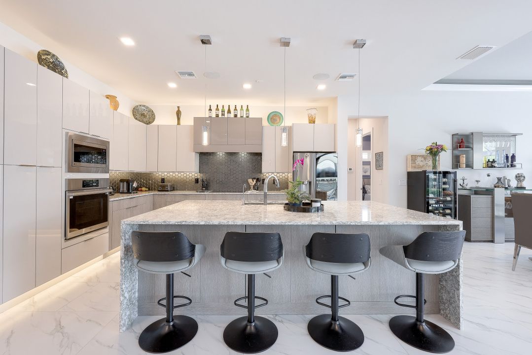 4242 SW 21st Pl, Cape Coral, FL 33914