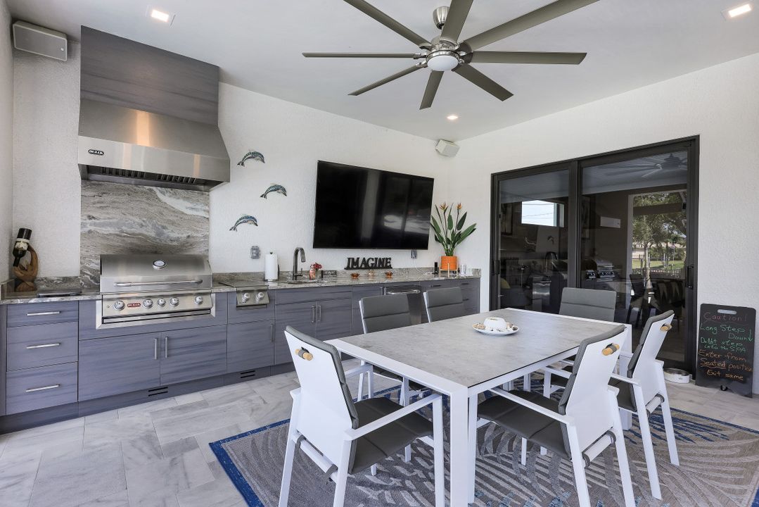 4242 SW 21st Pl, Cape Coral, FL 33914