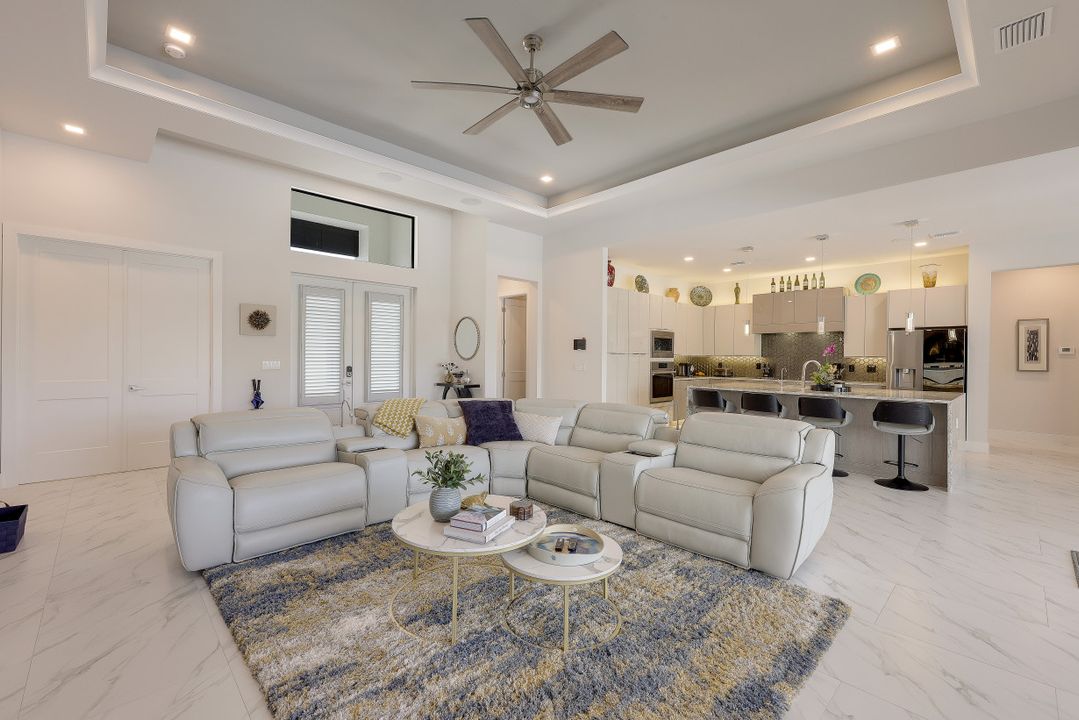 4242 SW 21st Pl, Cape Coral, FL 33914