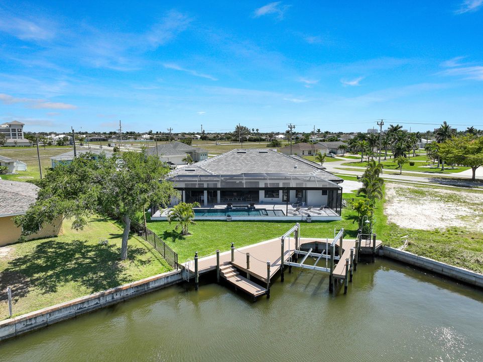 4242 SW 21st Pl, Cape Coral, FL 33914