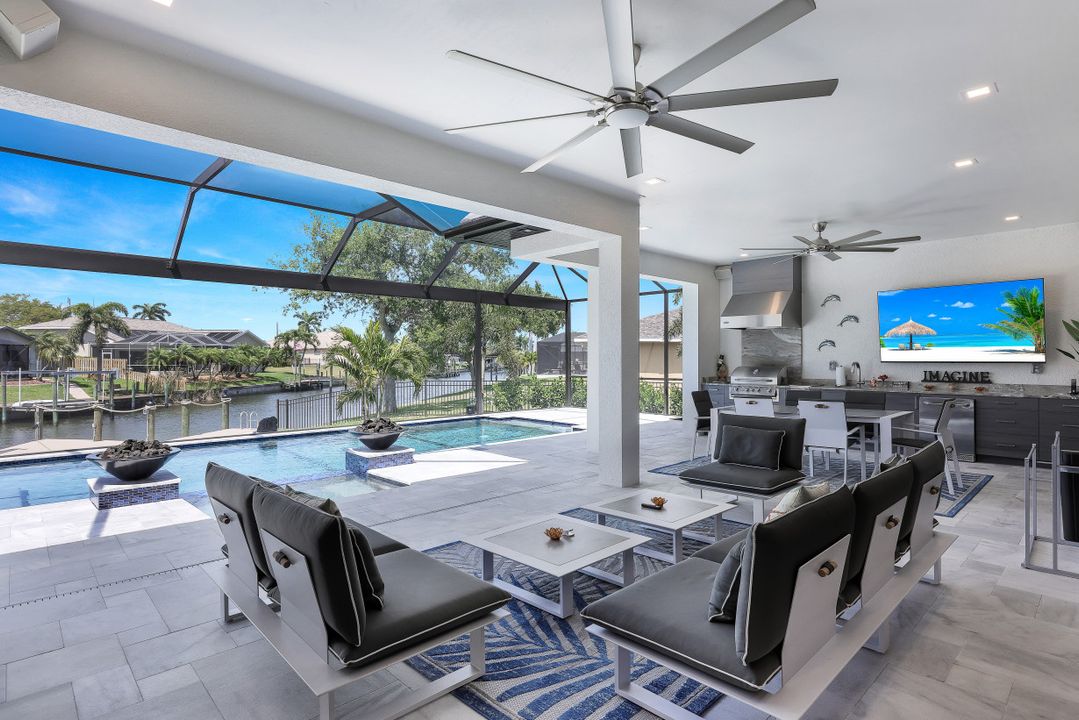 4242 SW 21st Pl, Cape Coral, FL 33914