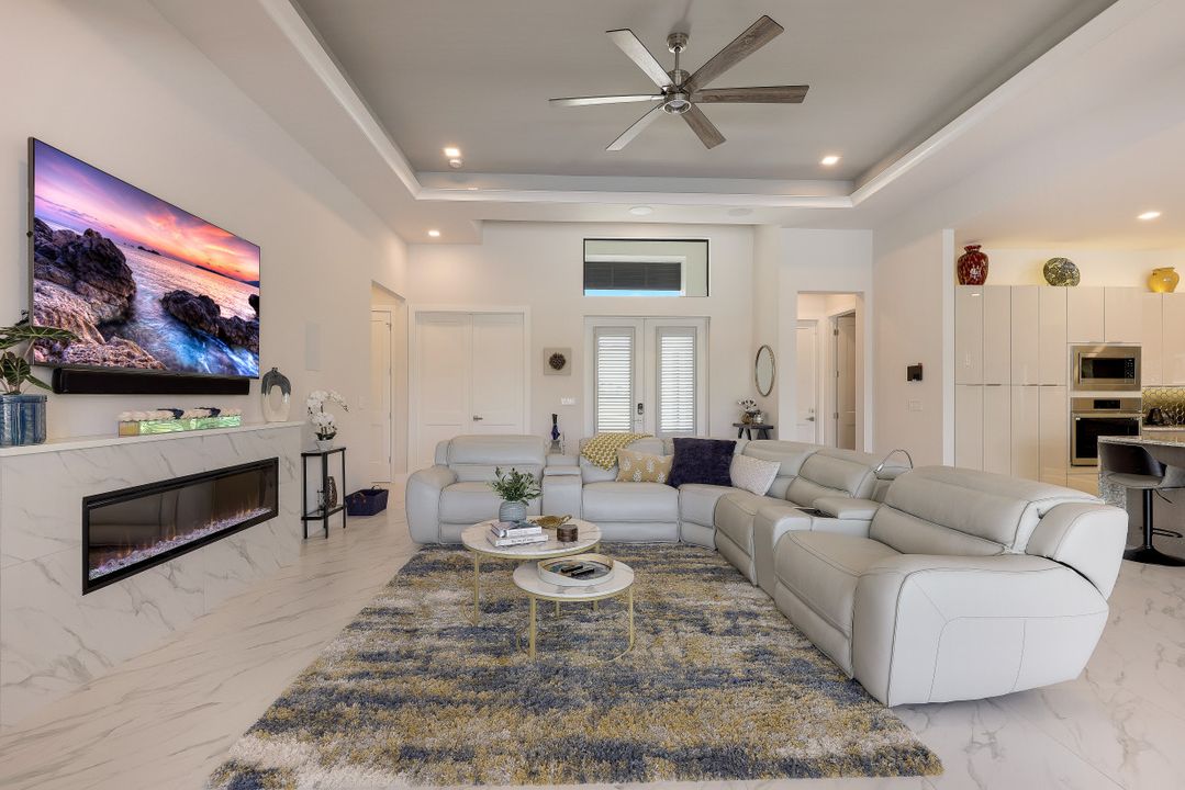 4242 SW 21st Pl, Cape Coral, FL 33914