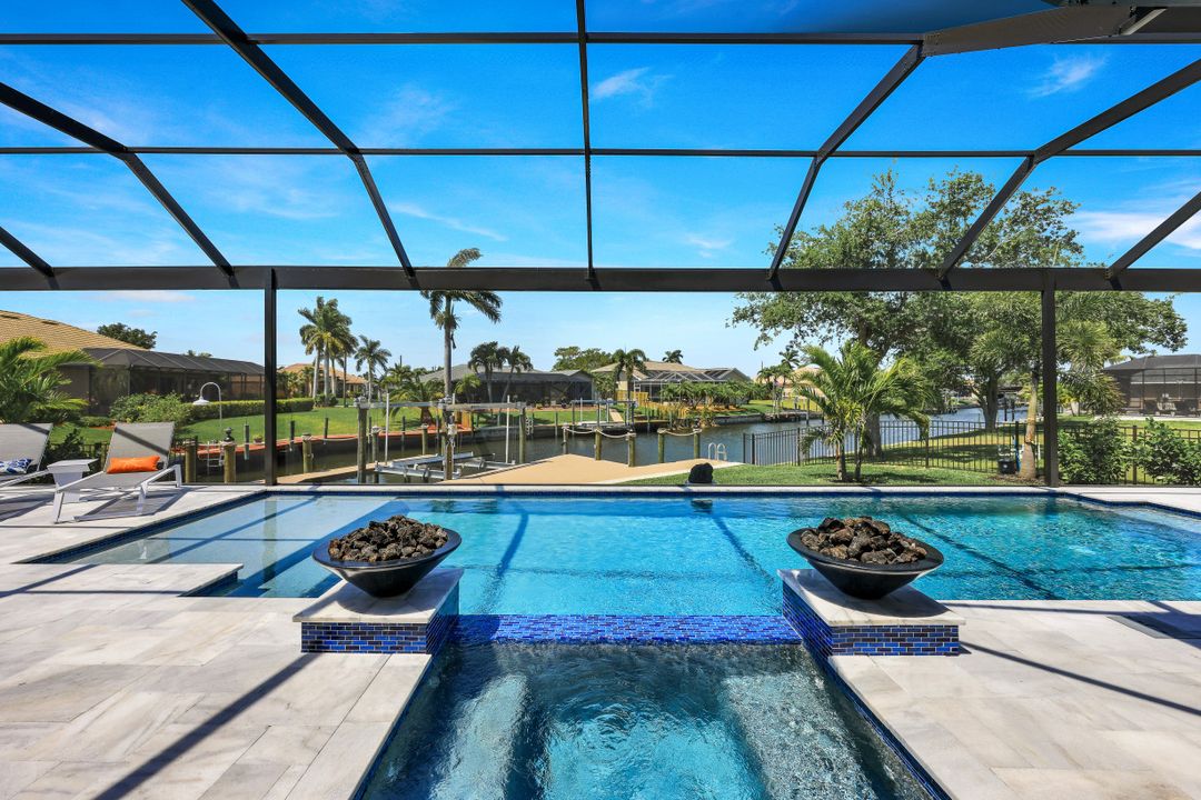 4242 SW 21st Pl, Cape Coral, FL 33914