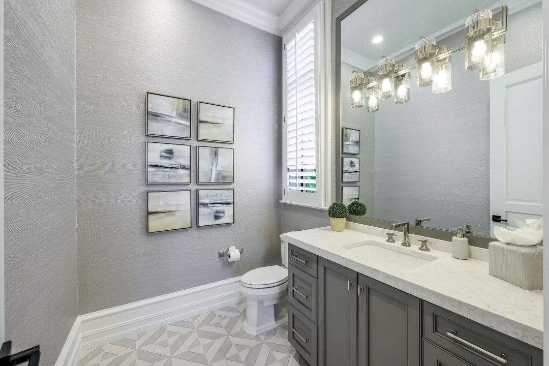 331 Cromwell Ct, Naples, FL 34108