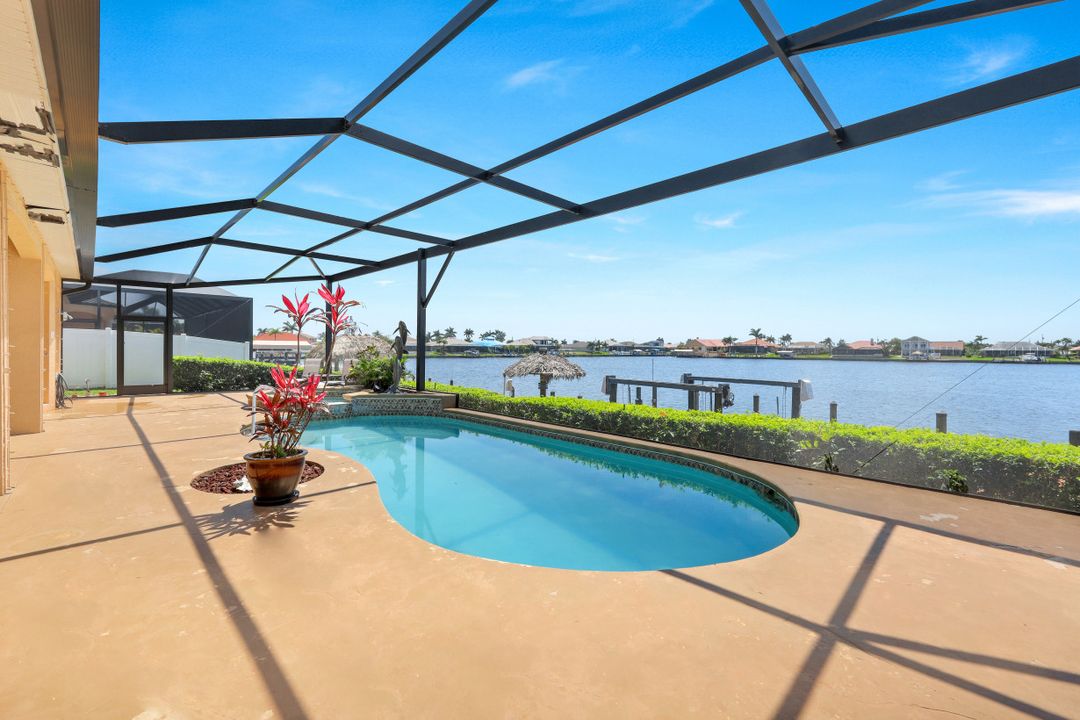 1112 SW 43rd St, Cape Coral, FL 33914