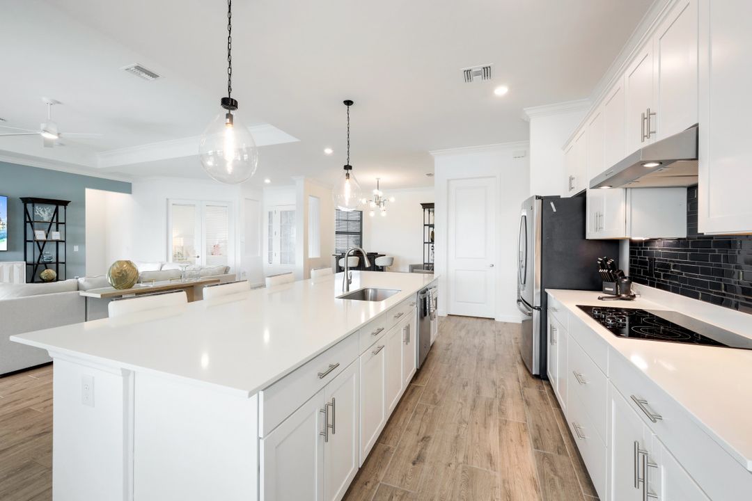 20117 Hartford Blvd, Estero, FL 33928