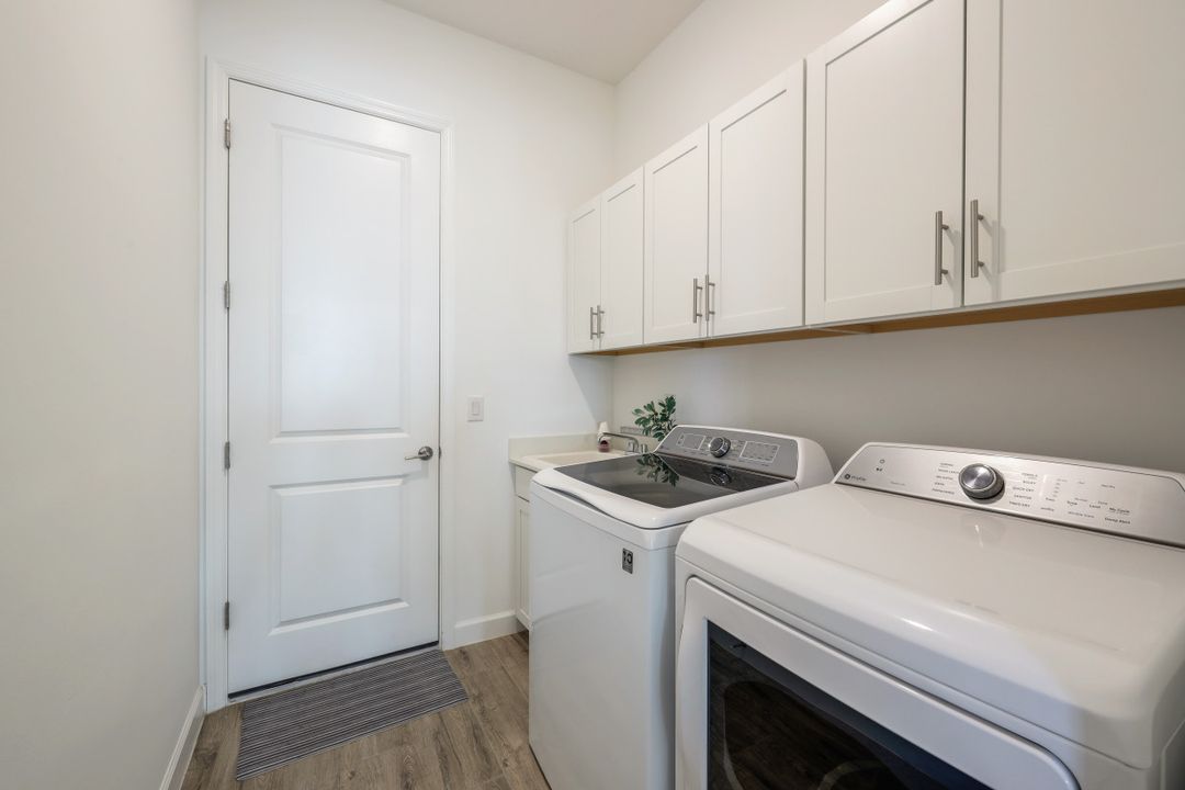 20117 Hartford Blvd, Estero, FL 33928