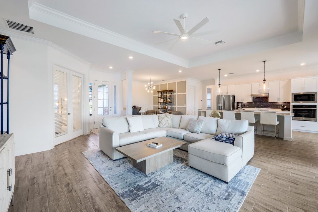 20117 Hartford Blvd, Estero, FL 33928