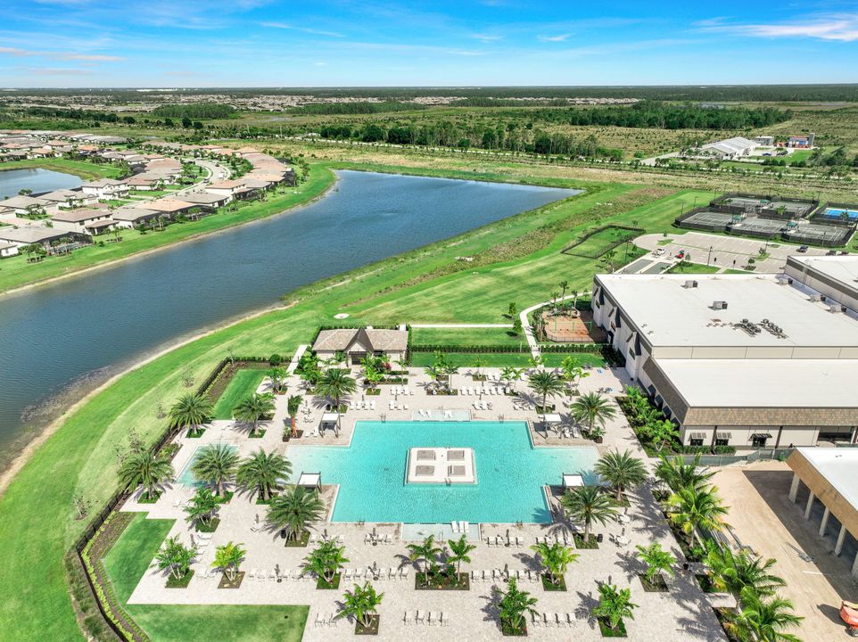 20117 Hartford Blvd, Estero, FL 33928