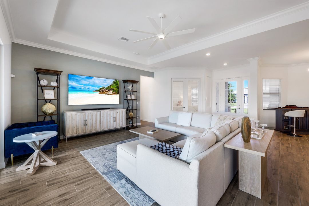 20117 Hartford Blvd, Estero, FL 33928