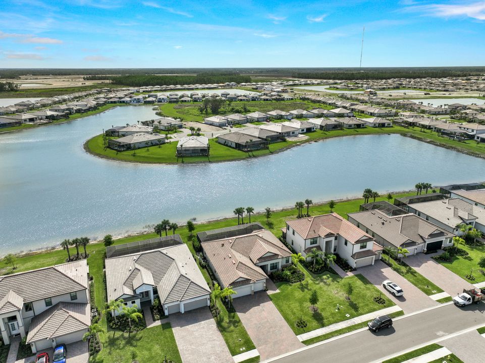 20117 Hartford Blvd, Estero, FL 33928