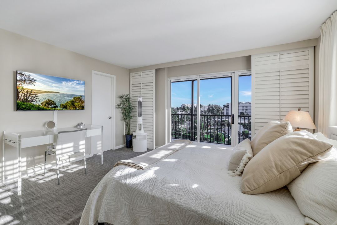 2170 Gulf Shore Blvd N #62W, Naples, FL 34102