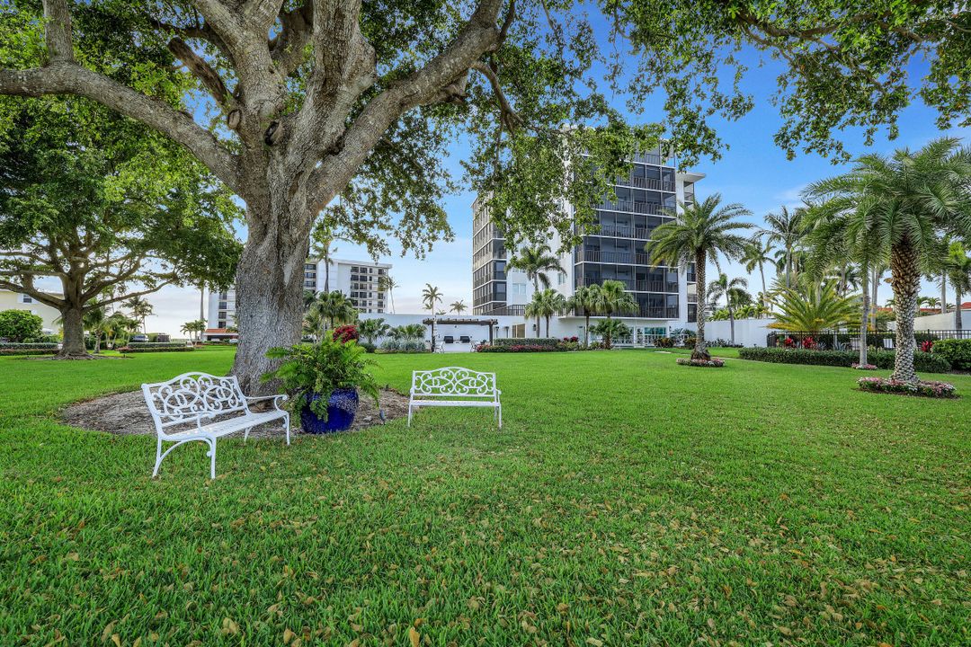 2170 Gulf Shore Blvd N #62W, Naples, FL 34102