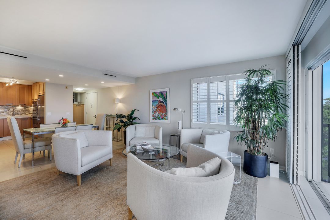 2170 Gulf Shore Blvd N #62W, Naples, FL 34102