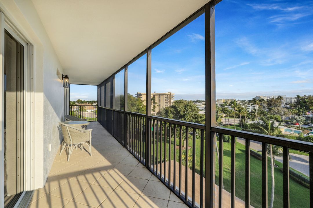 2170 Gulf Shore Blvd N #62W, Naples, FL 34102