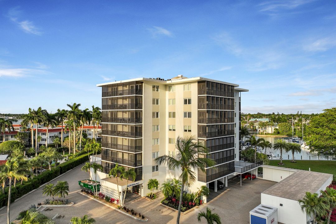 2170 Gulf Shore Blvd N #62W, Naples, FL 34102