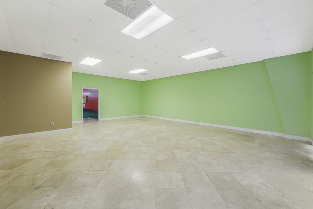 9201 Brookwood Ct, Bonita Springs, FL 34135