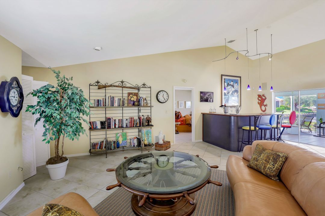 278 Seminole Ct, Marco Island, FL 34145