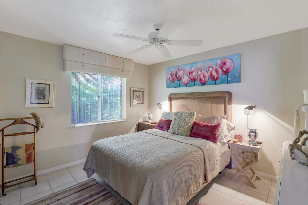 278 Seminole Ct, Marco Island, FL 34145