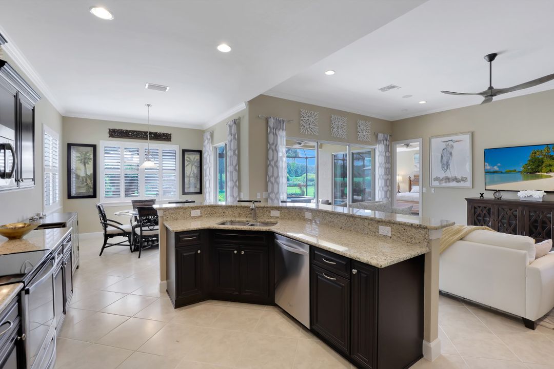 9114 Limestone Ln, Naples, FL 34120