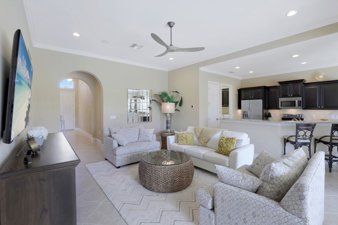 9114 Limestone Ln, Naples, FL 34120