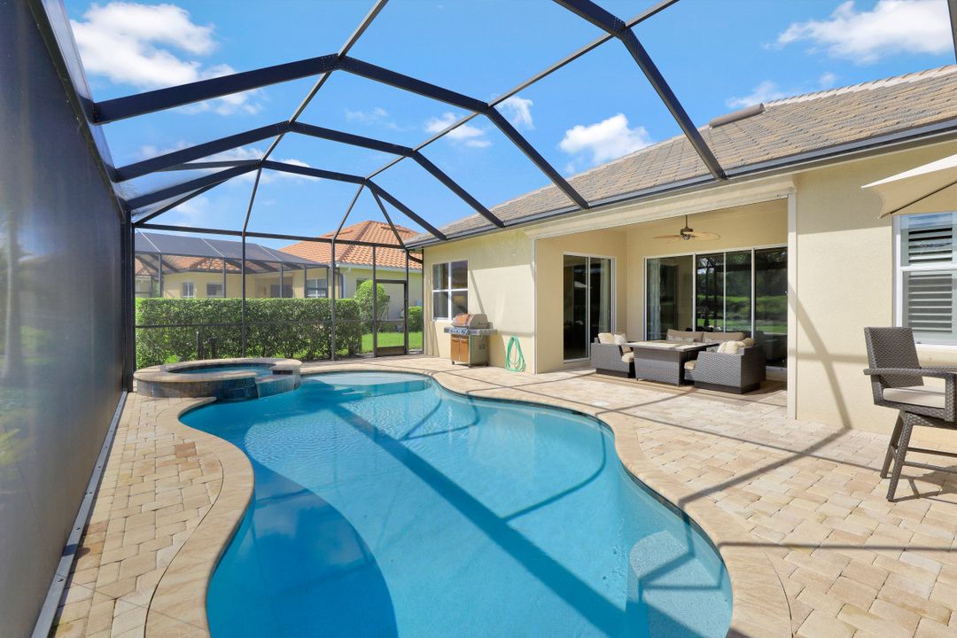 9114 Limestone Ln, Naples, FL 34120