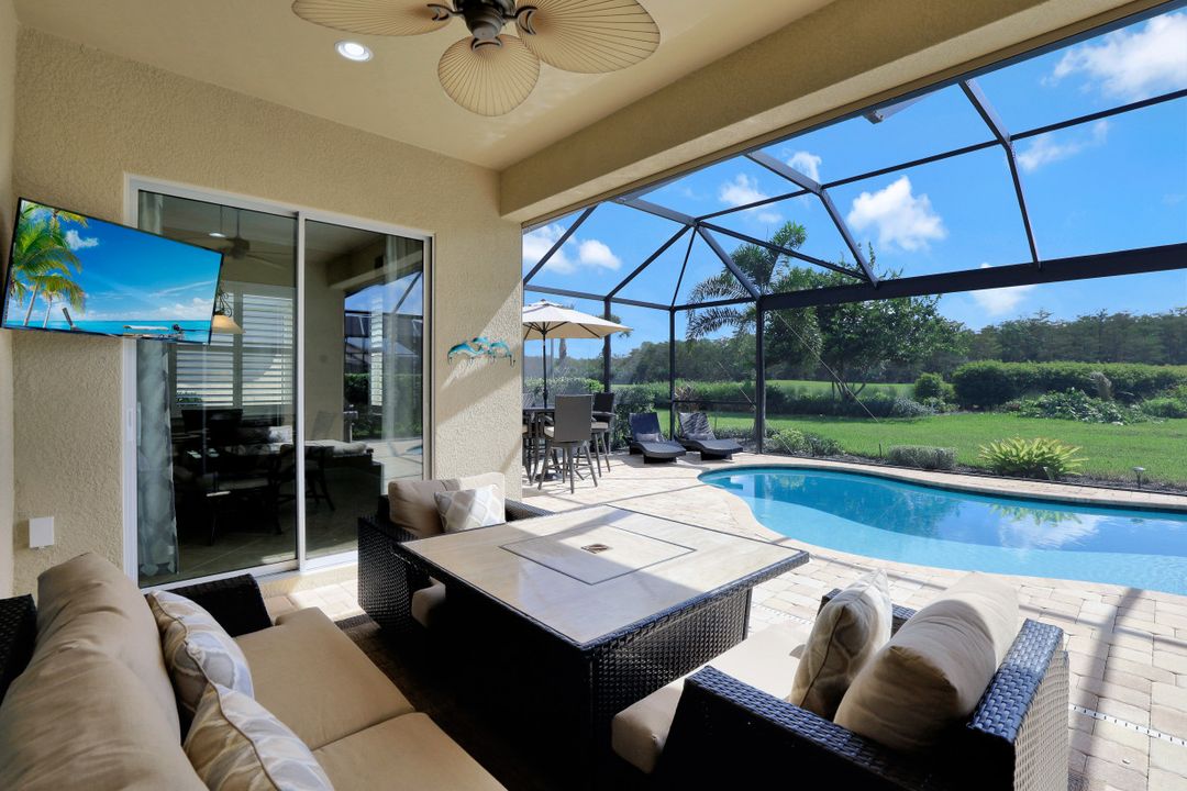 9114 Limestone Ln, Naples, FL 34120