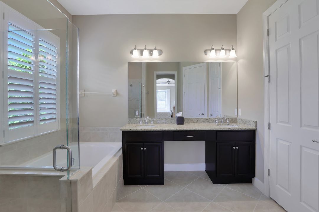 9114 Limestone Ln, Naples, FL 34120