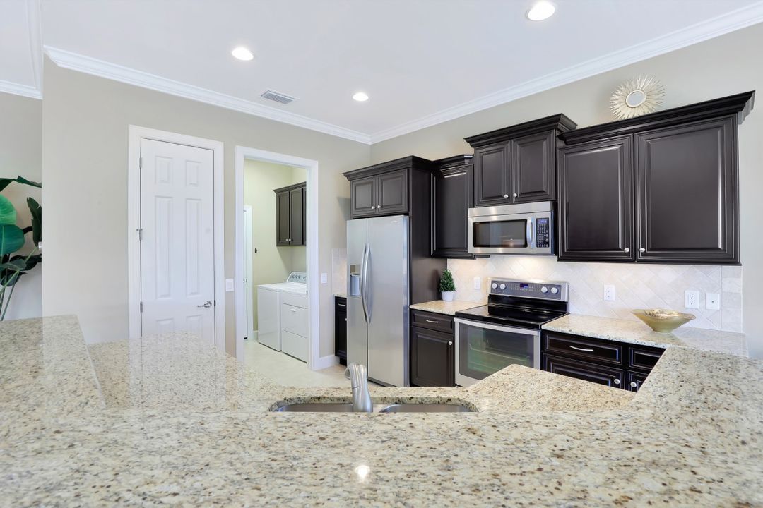 9114 Limestone Ln, Naples, FL 34120