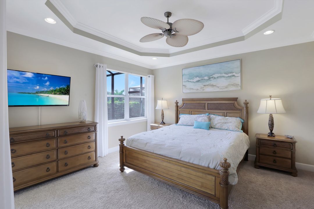 9114 Limestone Ln, Naples, FL 34120