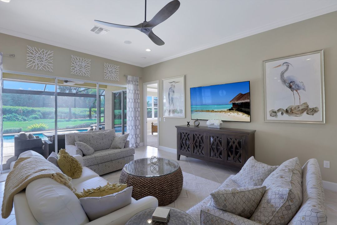 9114 Limestone Ln, Naples, FL 34120