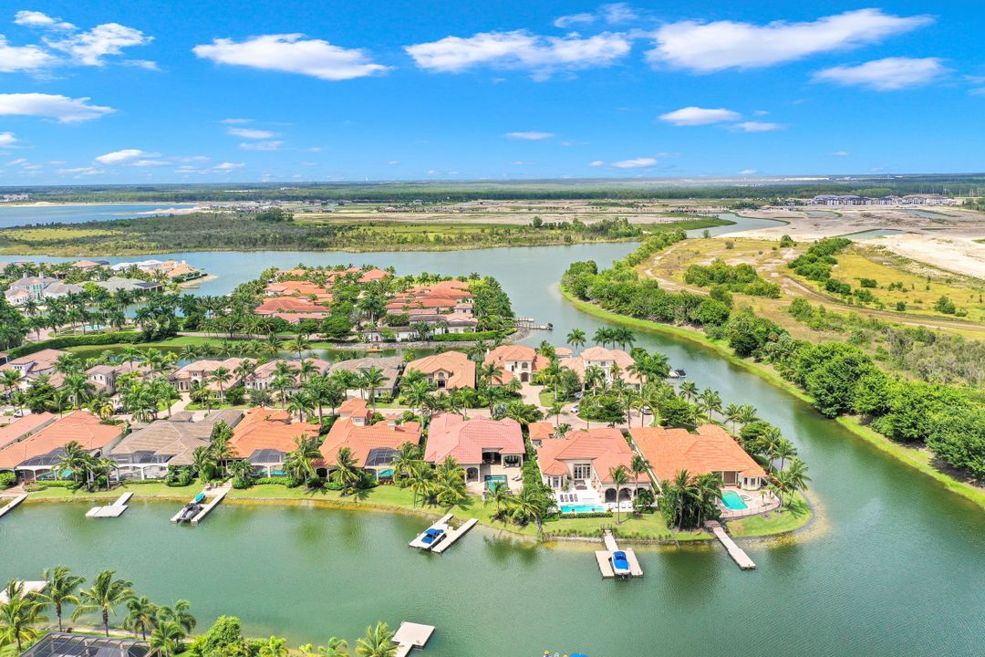 11861 Via Novelli Ct, Miromar Lakes, FL 33913