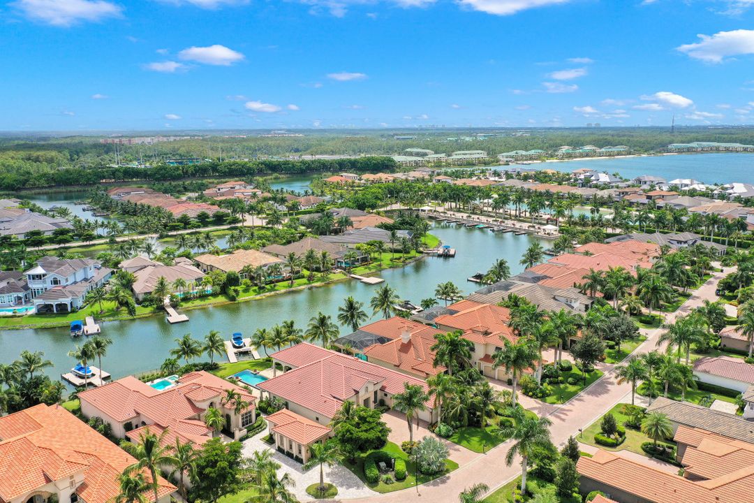 11861 Via Novelli Ct, Miromar Lakes, FL 33913