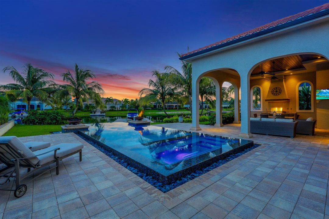 11861 Via Novelli Ct, Miromar Lakes, FL 33913