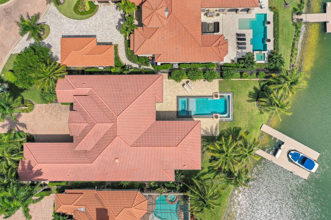 11861 Via Novelli Ct, Miromar Lakes, FL 33913