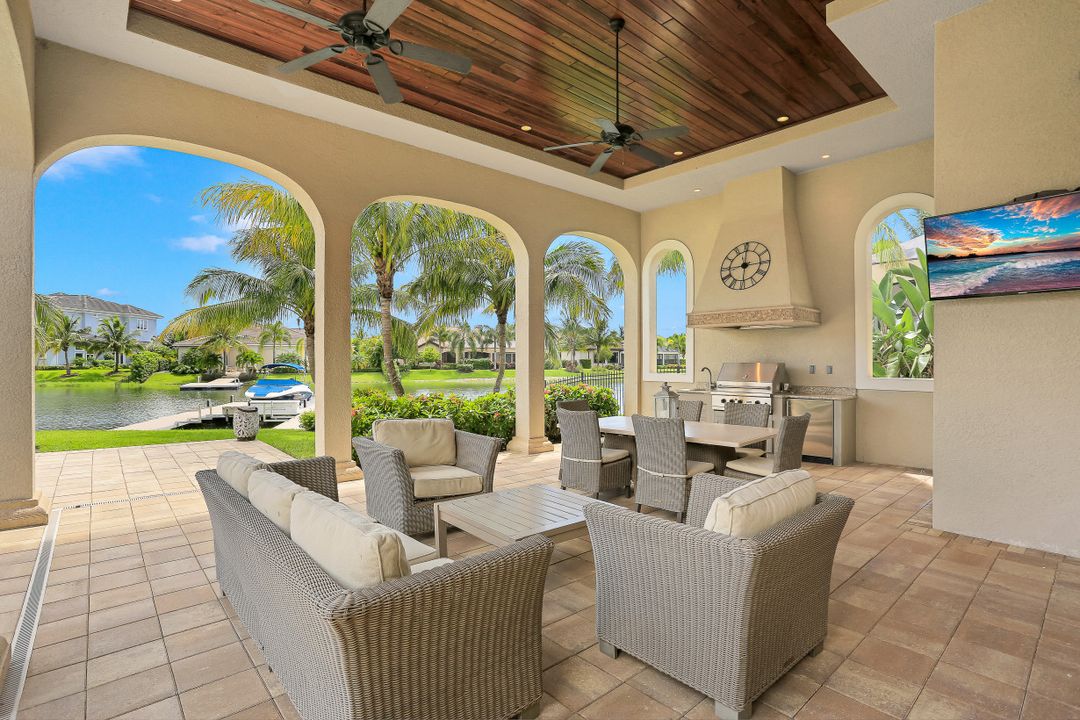 11861 Via Novelli Ct, Miromar Lakes, FL 33913