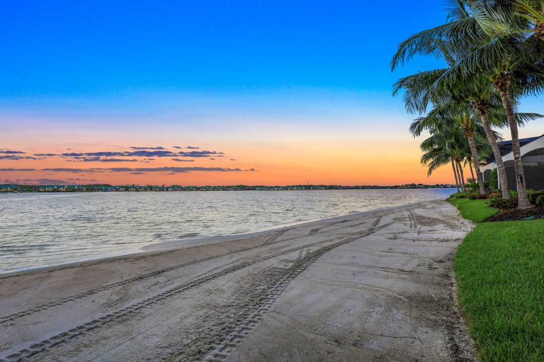 11735 Via Savona Ct, Miromar Lakes, FL 33913