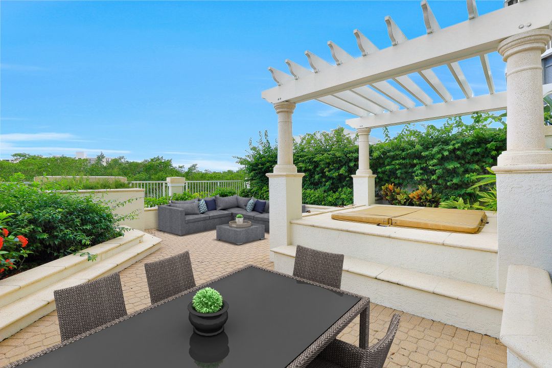 295 Grande Way #2, Naples, FL 34110