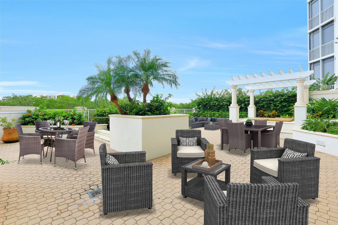 295 Grande Way #2, Naples, FL 34110