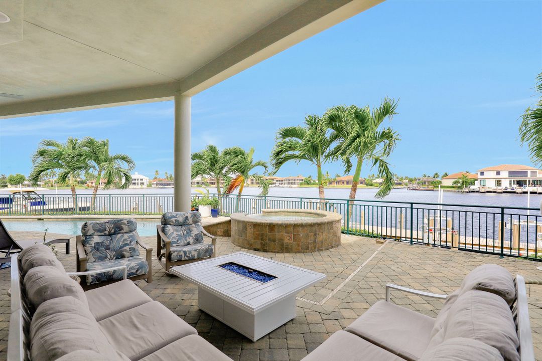 940 Tulip Ct, Marco Island, FL 34145