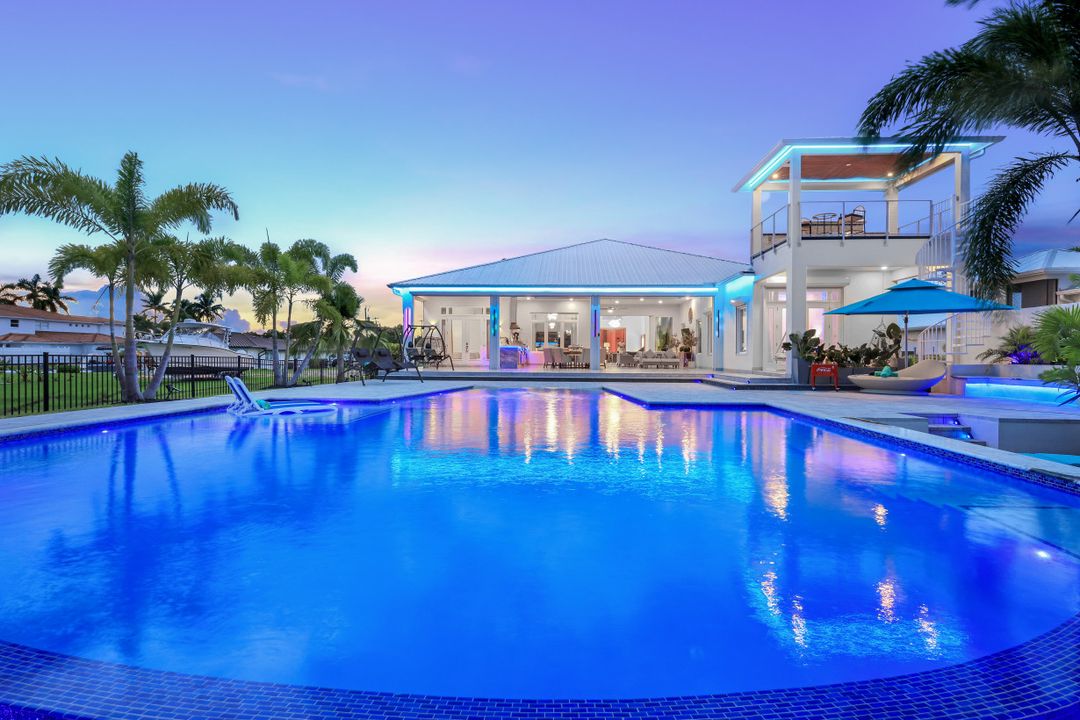 3715 SE 21st Pl, Cape Coral, FL 33904