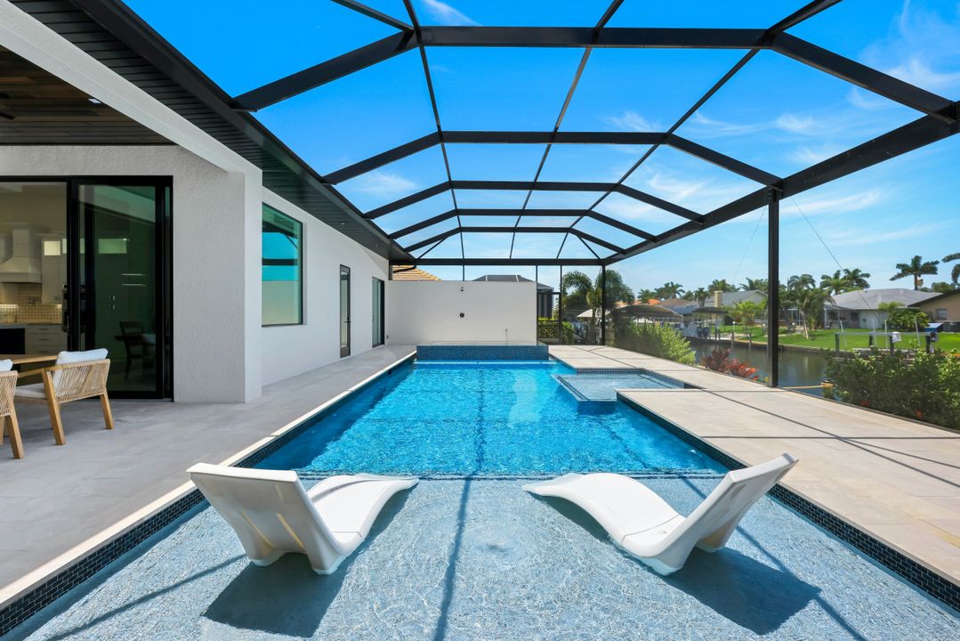 4922 SW 8th Pl, Cape Coral, FL 33914