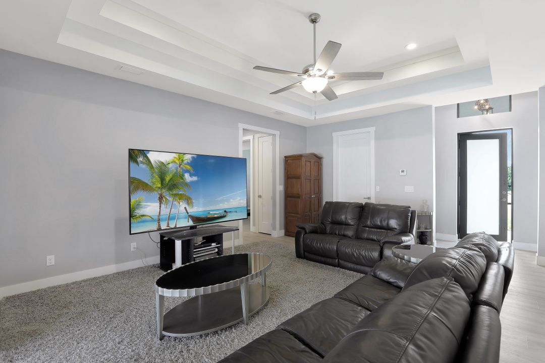 1107 NW 15th St, Cape Coral, FL 33993