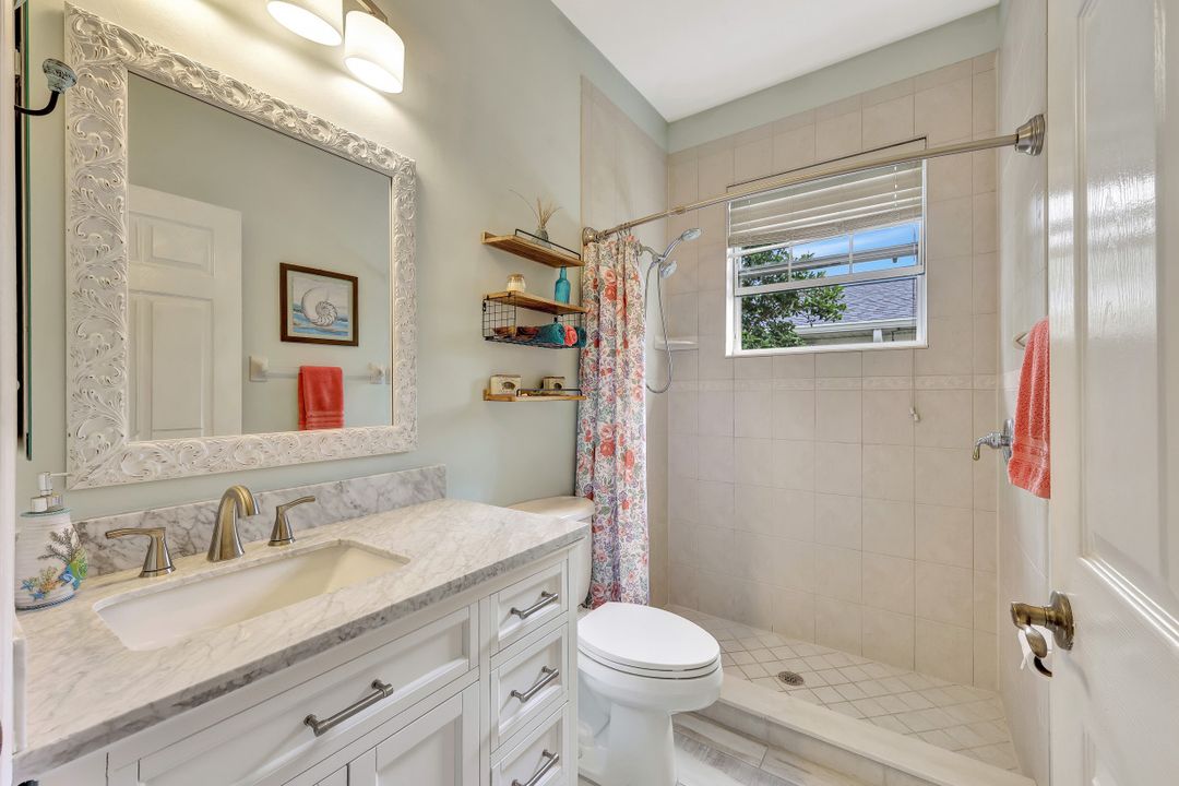 4935 SW 8th Pl, Cape Coral, FL 33914