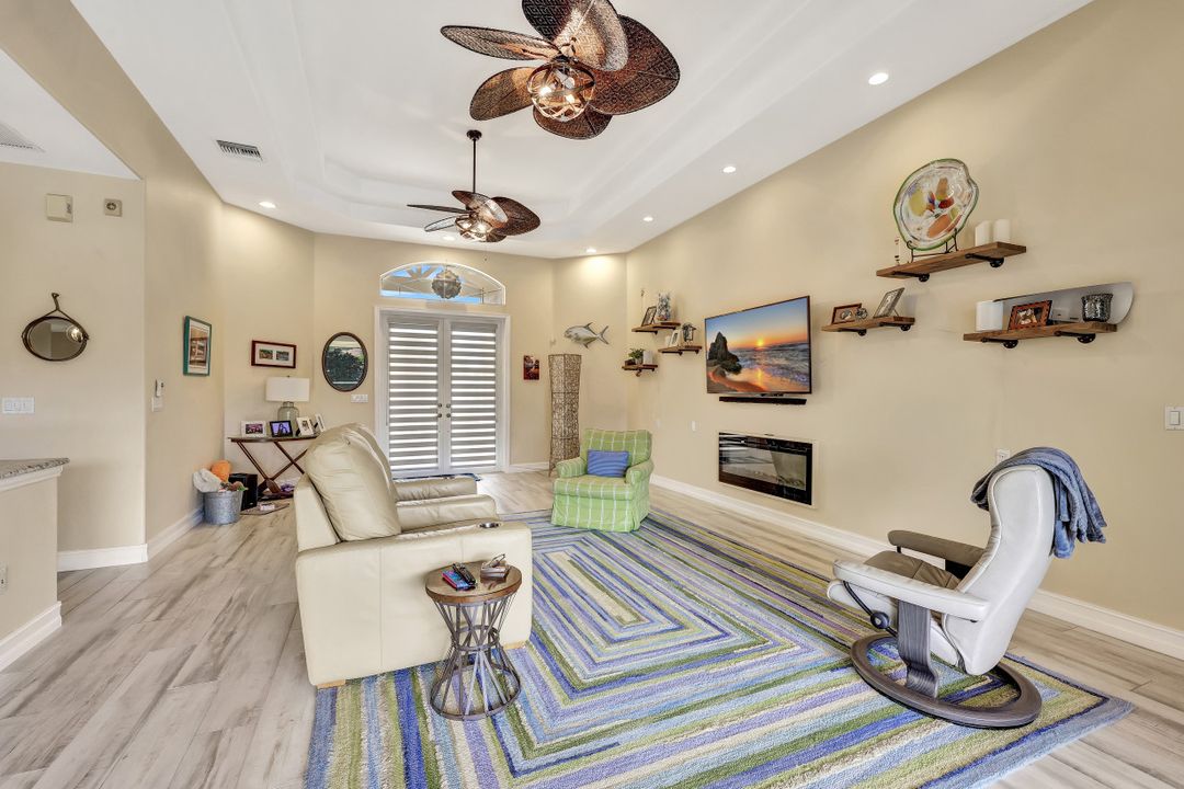 4935 SW 8th Pl, Cape Coral, FL 33914