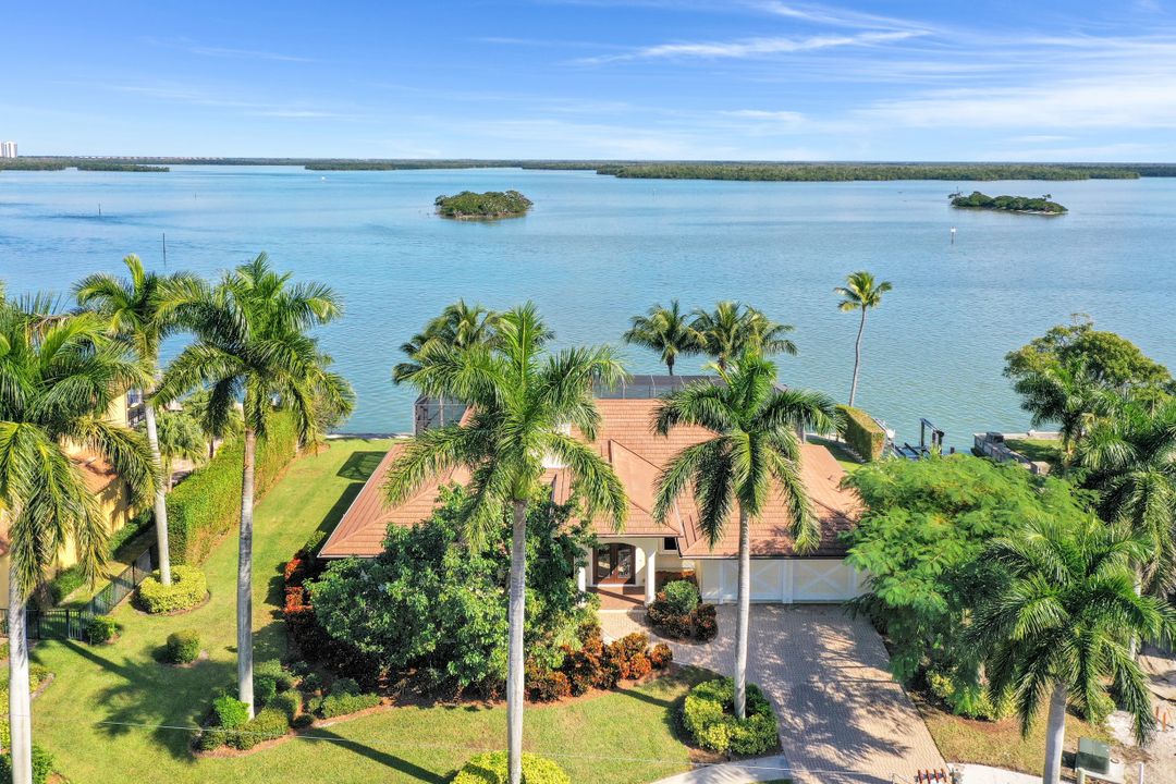 1471 Butterfield Ct, Marco Island, FL 34145