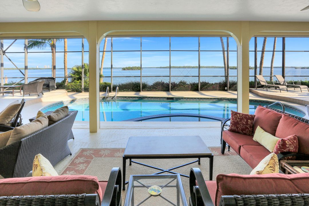 1471 Butterfield Ct, Marco Island, FL 34145